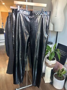 Zara Women’s Black Faux Leather Pants